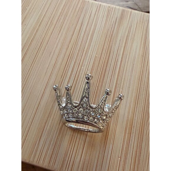 Crown-Shaped Rhinestone Brooch Pin In Gift Box - Picture 4 of 8